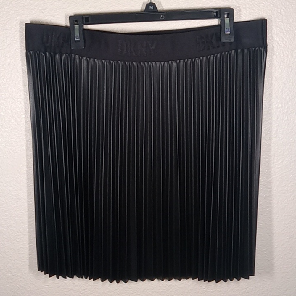 DKNY Black Pleated Mini Skirt